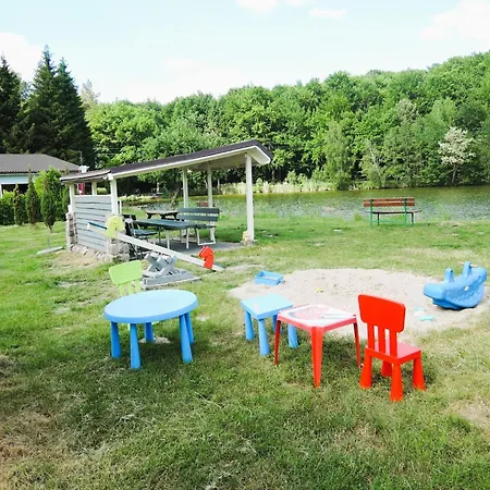 別荘 In Near Puszcza Bukowa シュチェチン